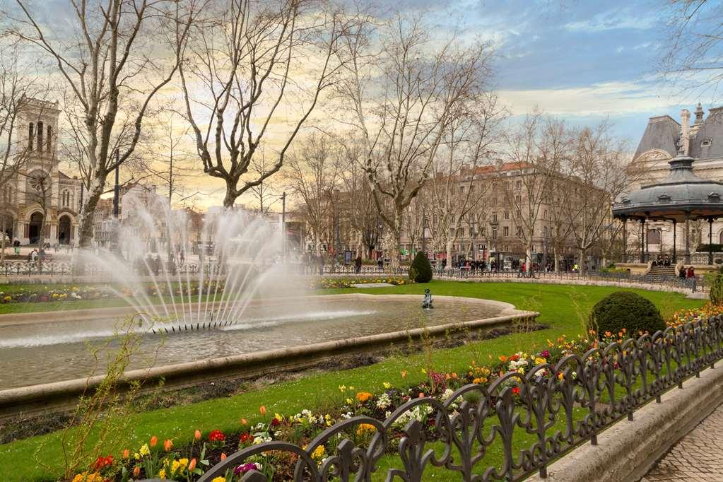 Urban Style, Hotel Le Cheval Noir, Saint-Etienne Εξωτερικό φωτογραφία