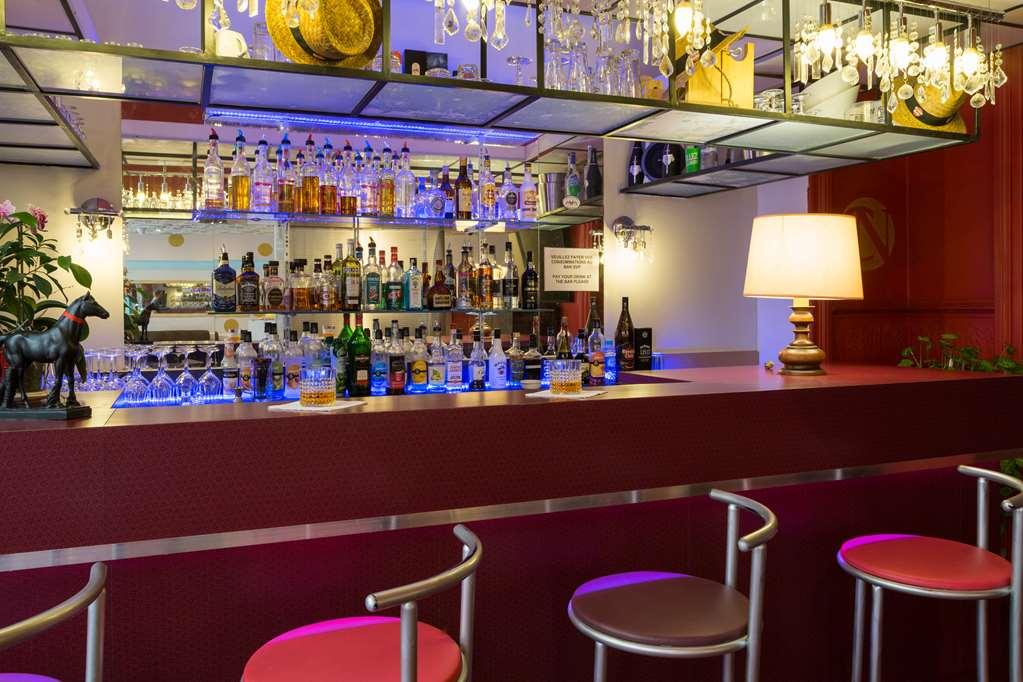 Urban Style, Hotel Le Cheval Noir, Saint-Etienne Εστιατόριο φωτογραφία