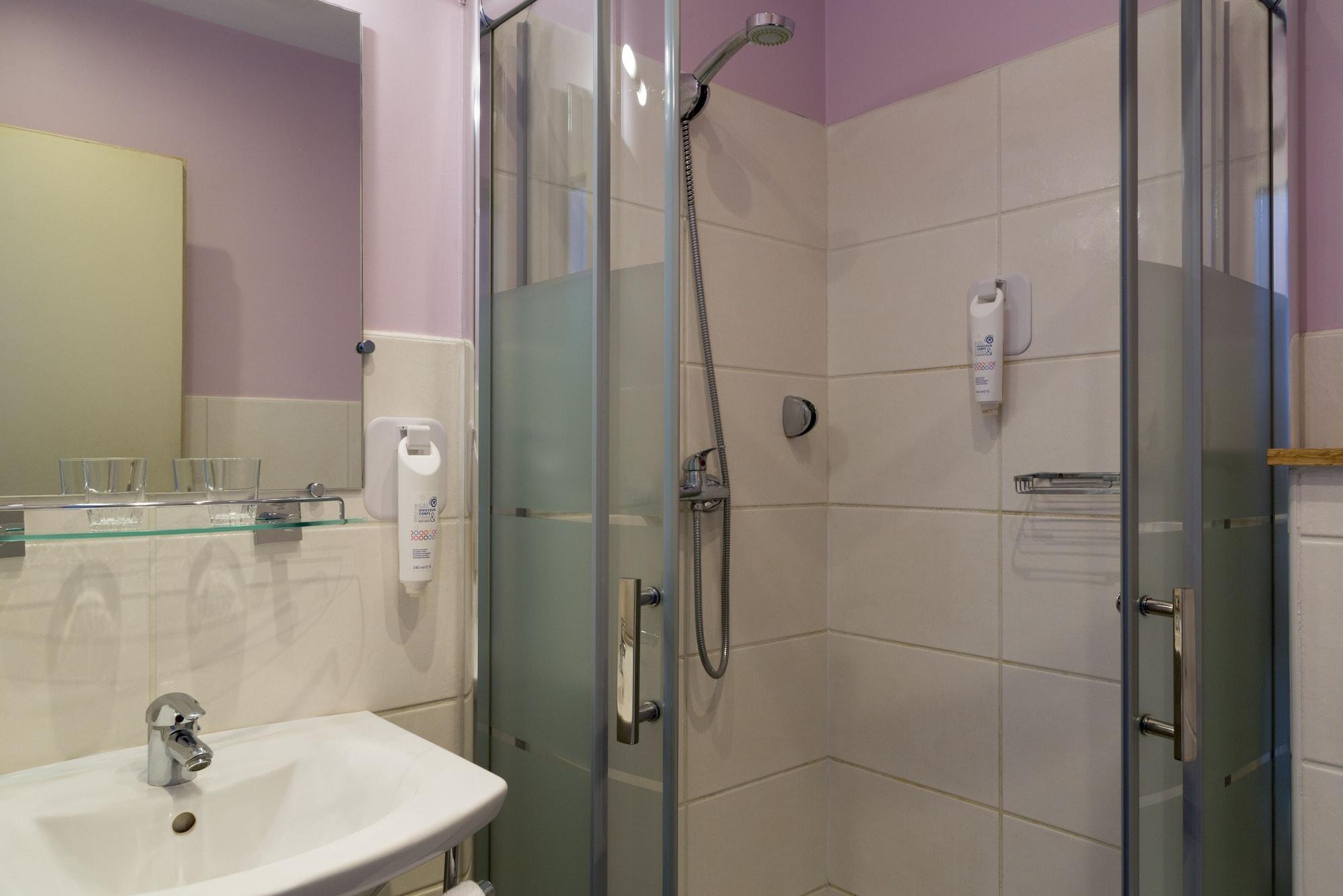 Urban Style, Hotel Le Cheval Noir, Saint-Etienne Εξωτερικό φωτογραφία