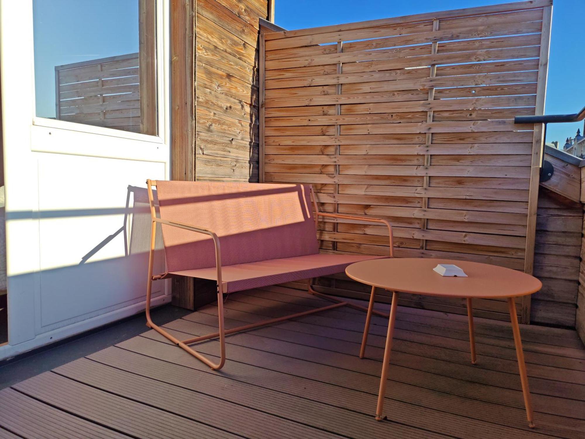 Urban Style, Hotel Le Cheval Noir, Saint-Etienne Εξωτερικό φωτογραφία